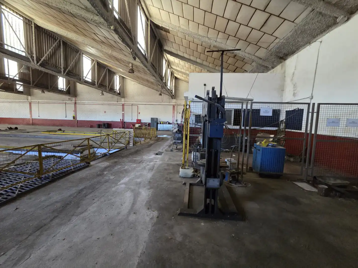 Fabrikhallen zum Verkauf in San Roque