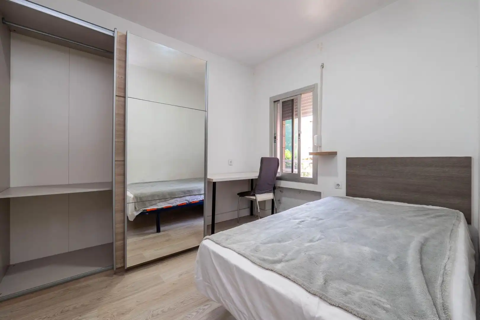 Flat for sale in Calle Ronda de los Panaderos, imagen 3