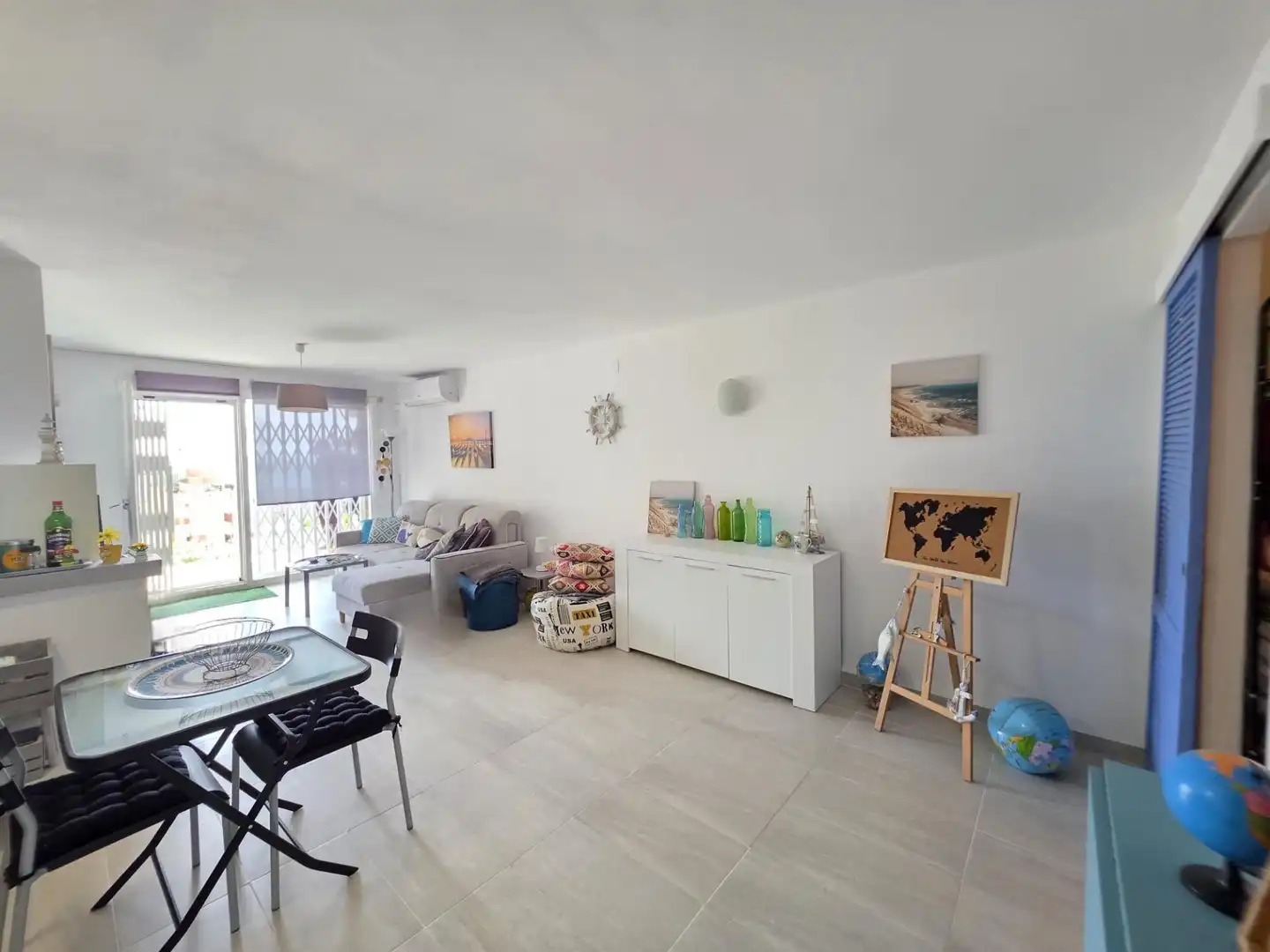 Sala de estar de Apartamento en venta en Salou con Aire acondicionado, Terraza y Amueblado