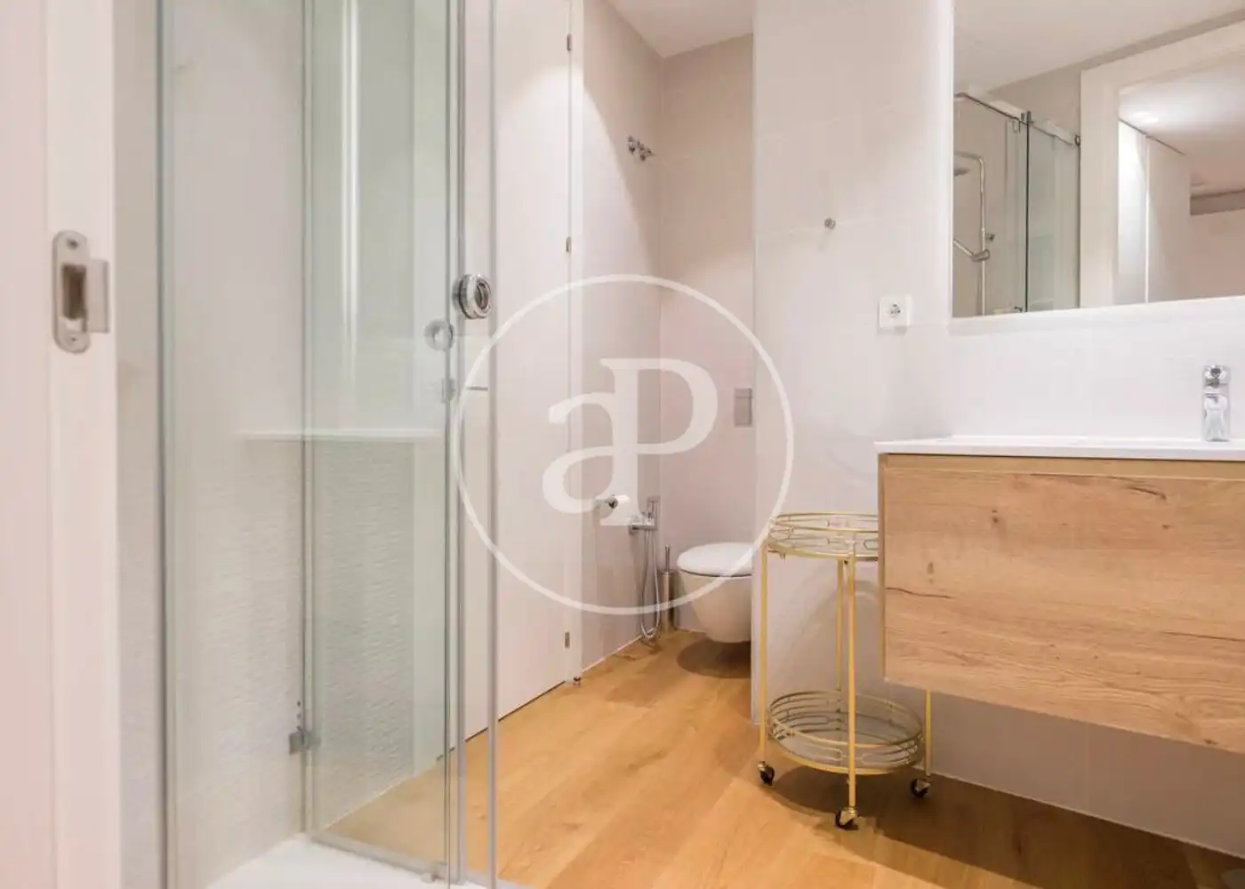 Baño de Piso en venta en Madrid con Aire acondicionado, Calefacción y Amueblado