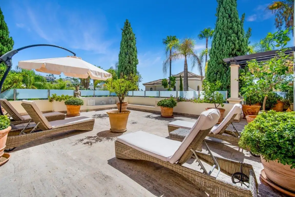 Chalet con piscina en venta en La Quinta, imagen 12