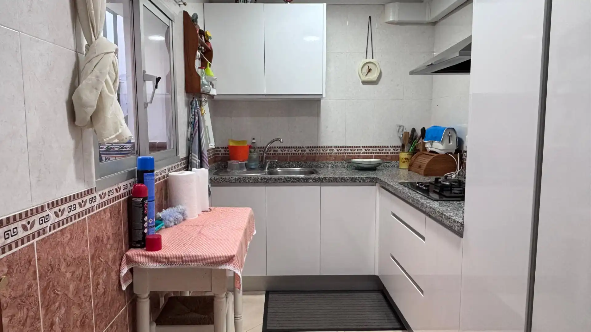 Küche von Einfamilien-Reihenhaus zum Verkauf in Málaga