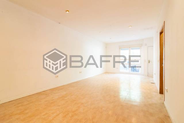 Piso en Venta en Calle Cristo de la Victoria en Pradolongo