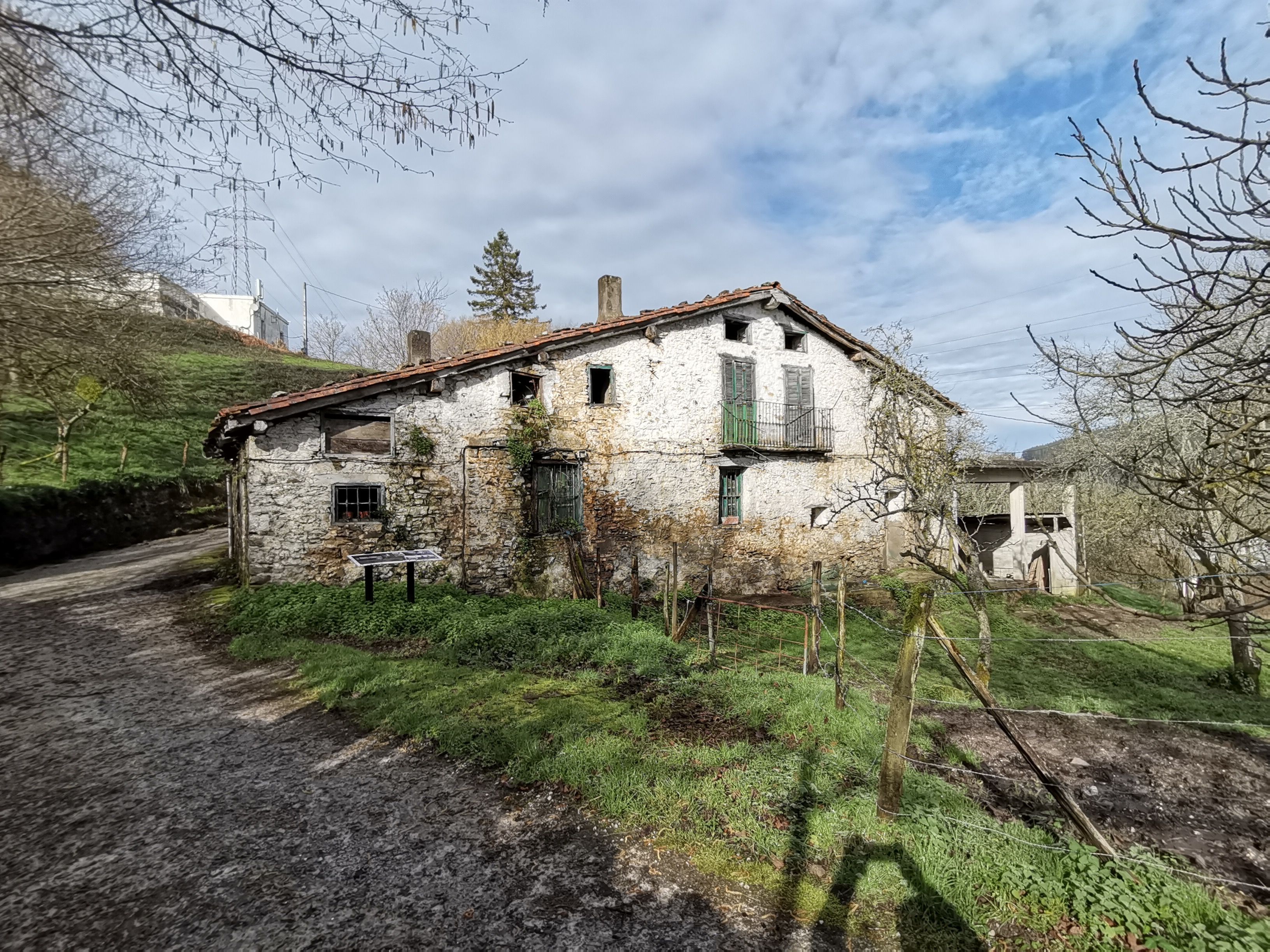 Außenansicht von Country house zum verkauf in Elgeta