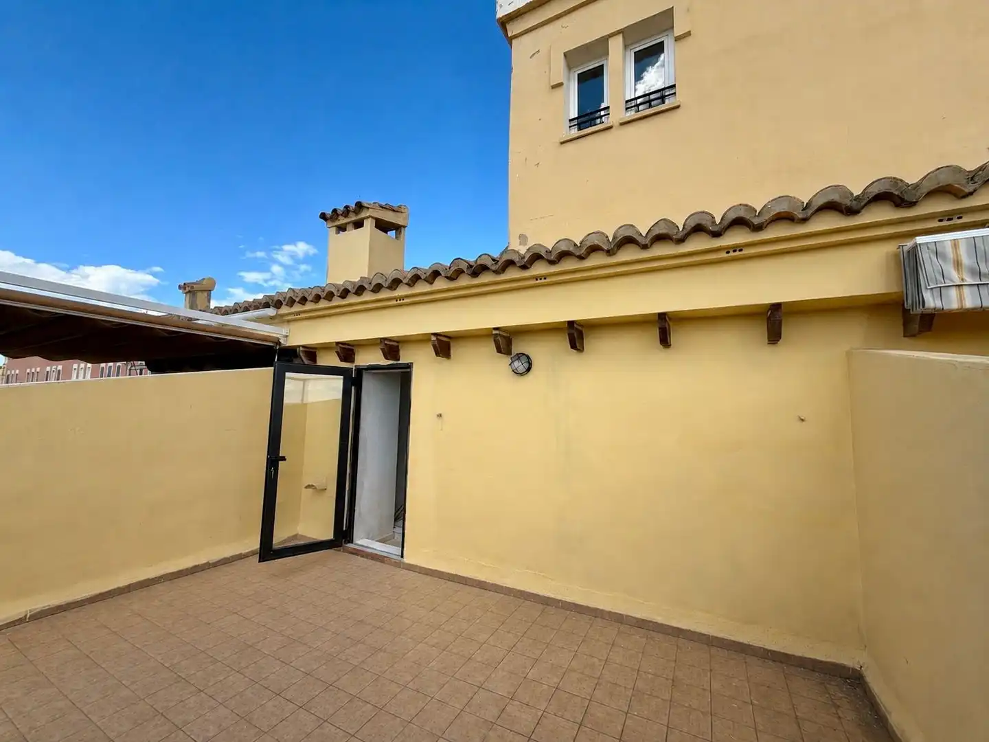 Exterior view of Apartments for sale in Alboraya  with Air Conditioner and Storage room