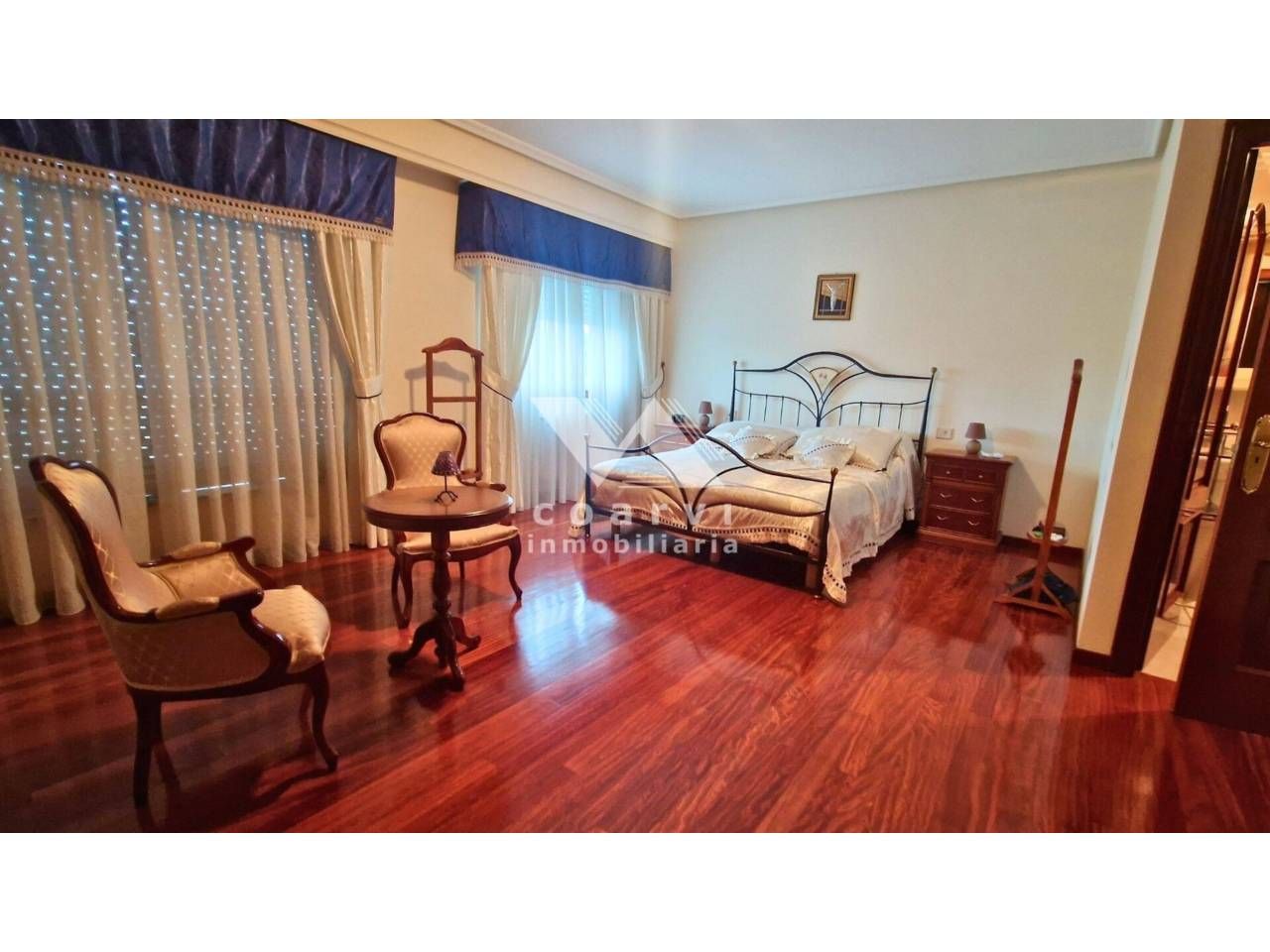 Dormitori de Casa adosada en venda en Barbadás amb Calefacció, Jardí privat i Parquet