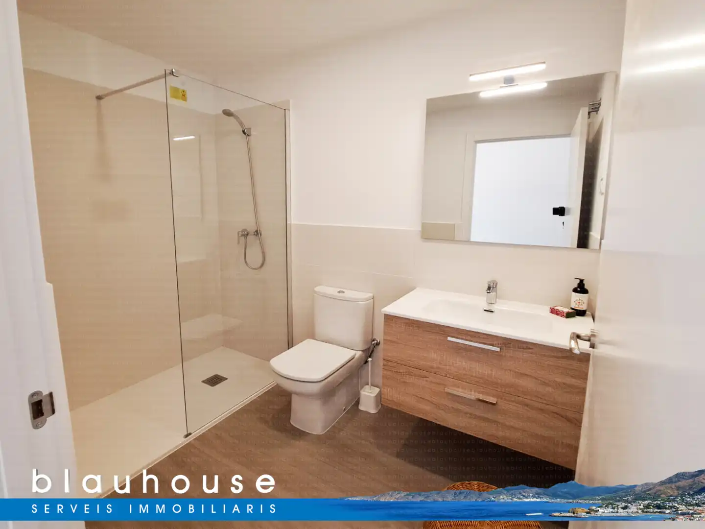 Bany de Apartament en venda en Llançà amb Aire condicionat, Calefacció i Terrassa