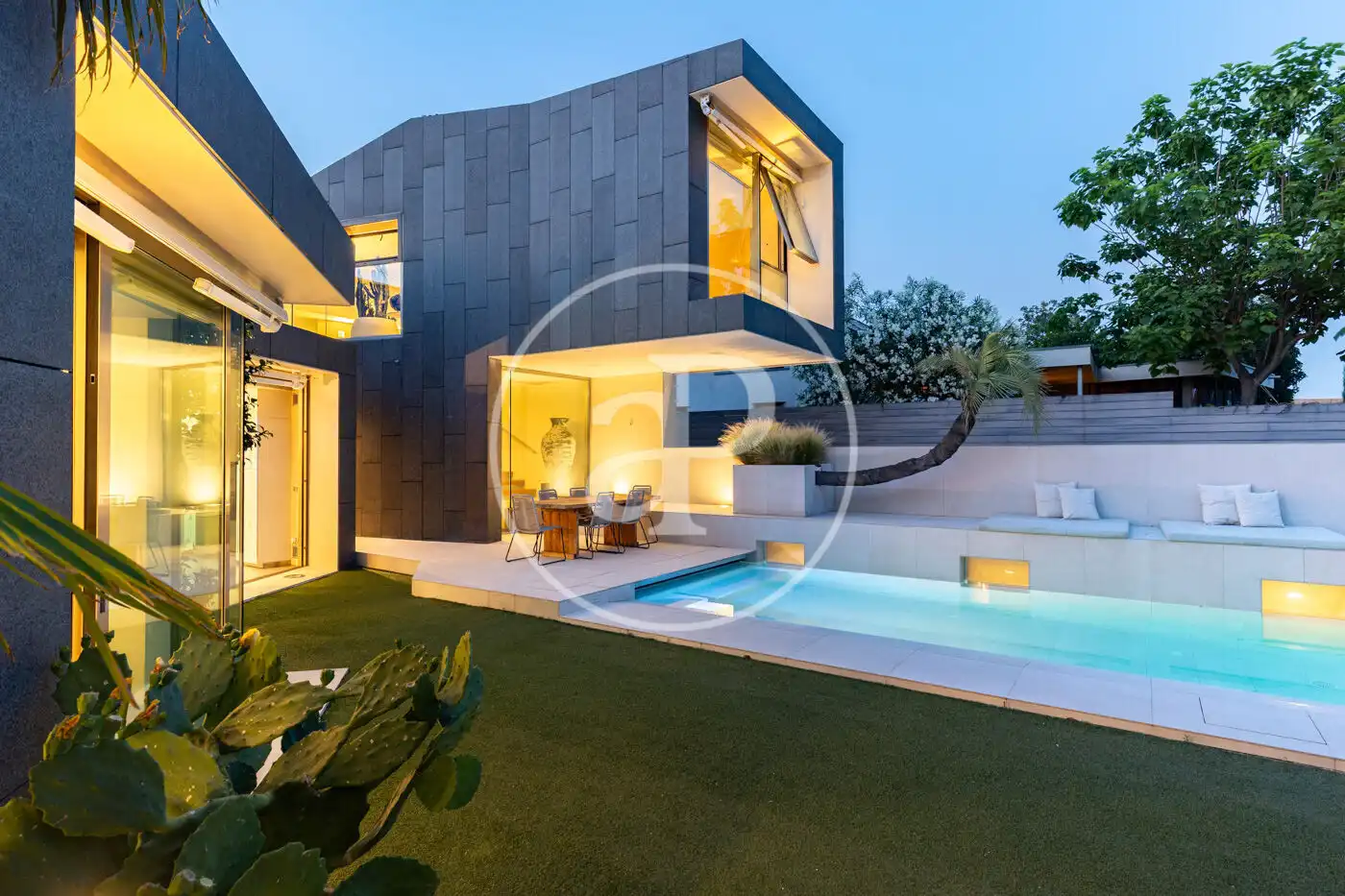 Terrassa de Casa o xalet en venda en Sant Cugat del Vallès amb Aire condicionat, Calefacció i Jardí privat