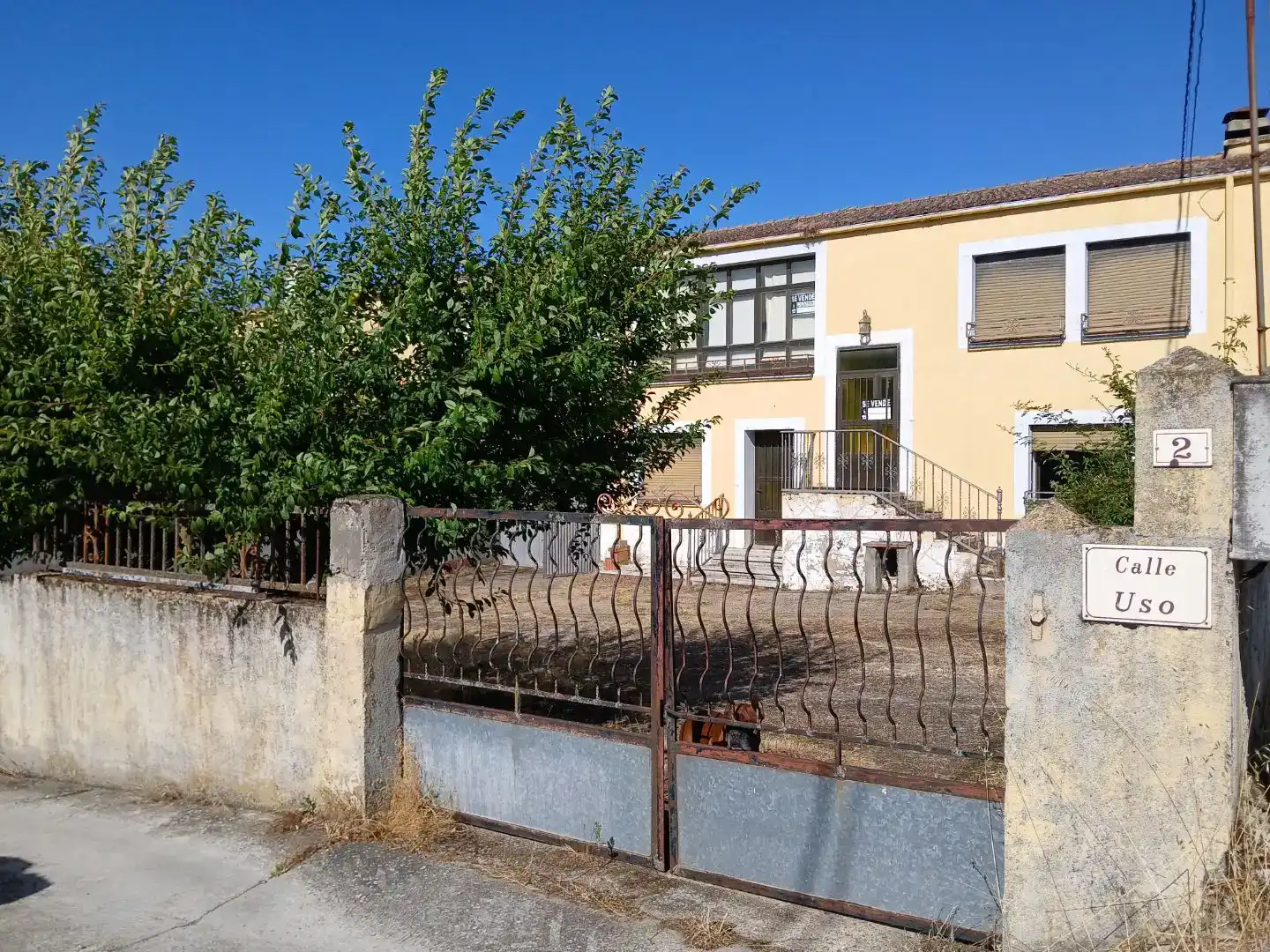 Vista exterior de Piso en venta en Luelmo con Jardín privado, Trastero y Amueblado