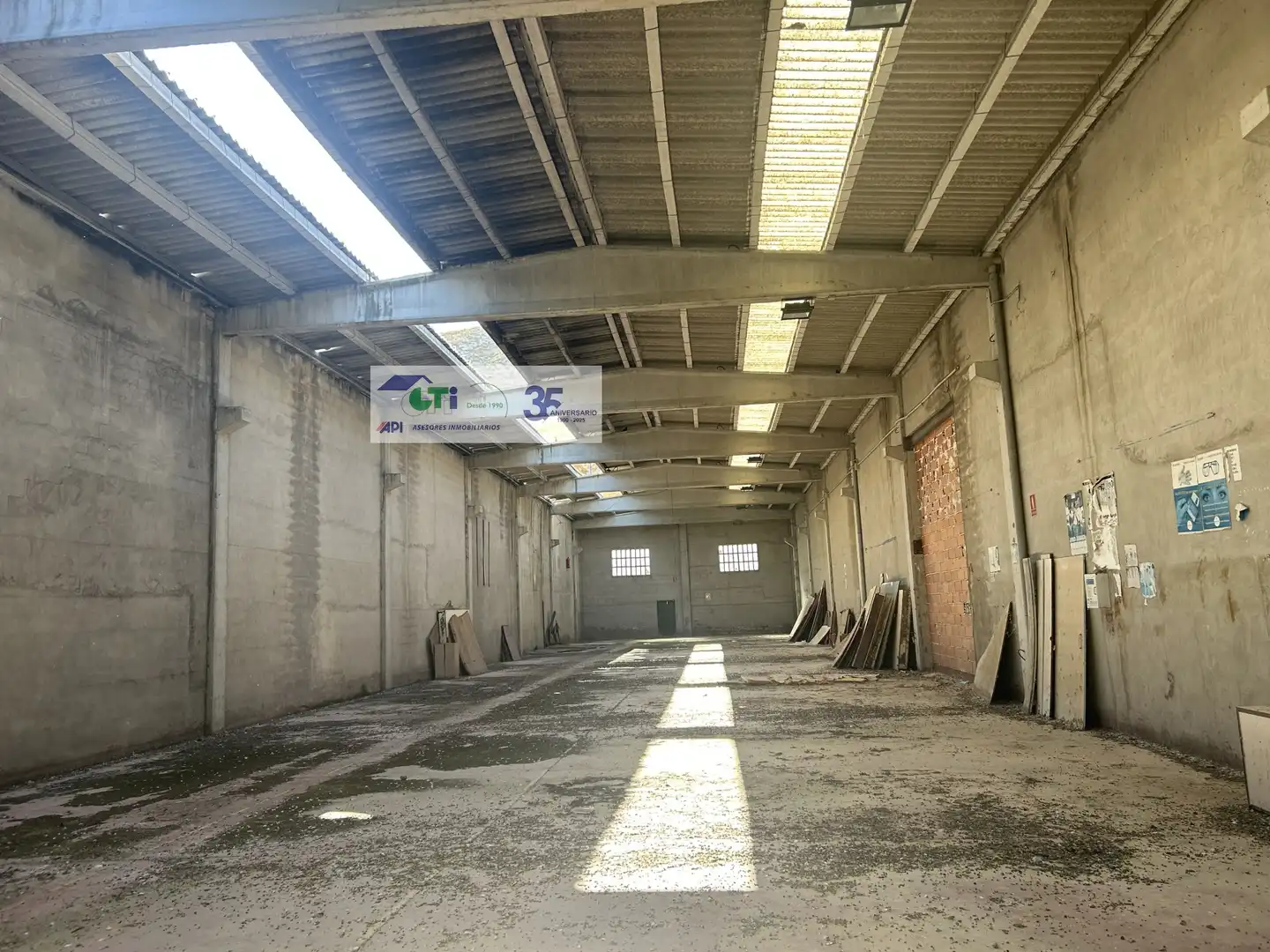 Industriegebäude zum Verkauf in POL LAS HERAS, C/ RÍO HUERVA 33, imagen 2