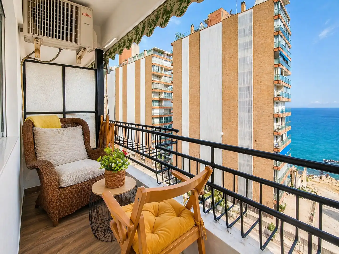 Terrassa de Pis de lloguer en Alicante / Alacant amb Aire condicionat, Calefacció i Terrassa
