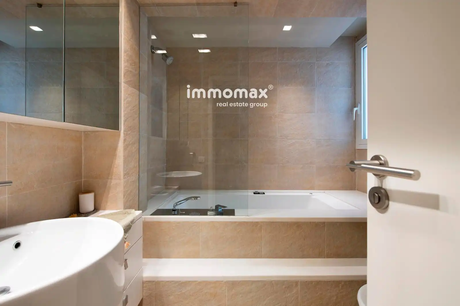 Baño de Casa o chalet en venta en Barcelona con Aire acondicionado, Calefacción y Terraza