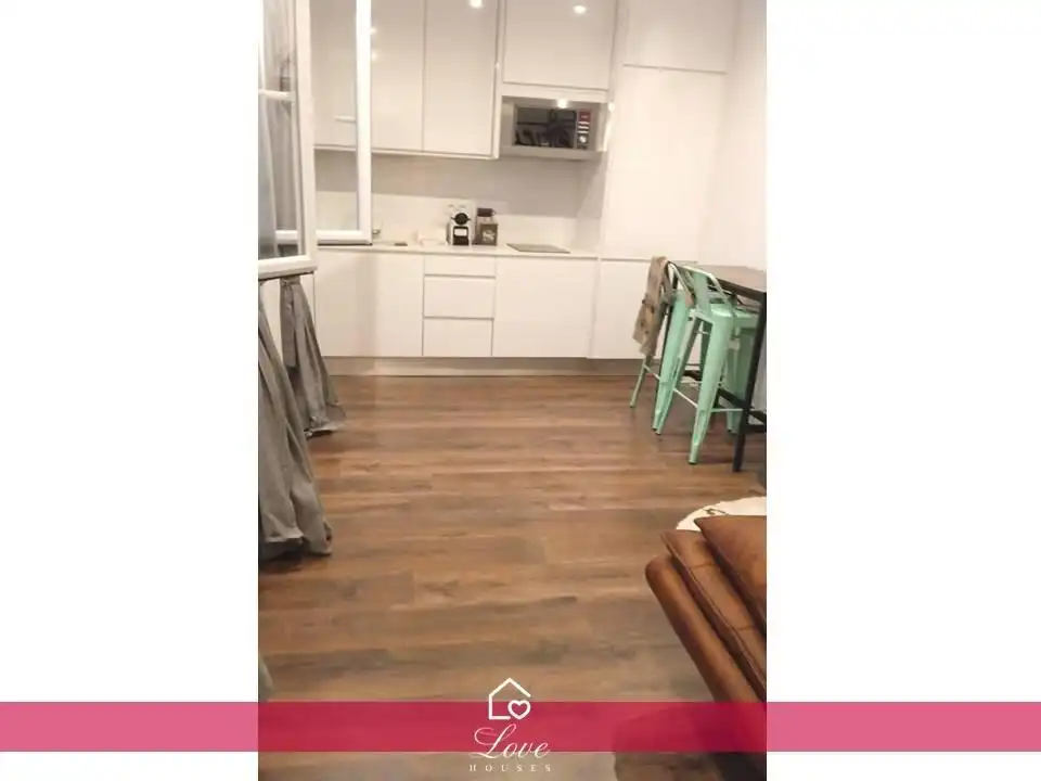 Cuina de Estudi de lloguer en Madrid amb Calefacció, Parquet i Moblat