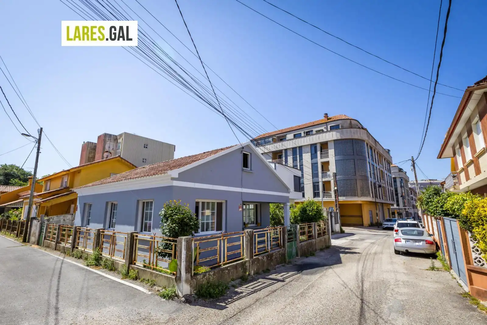Vista exterior de Casa o xalet en venda en Cangas  amb Moblat