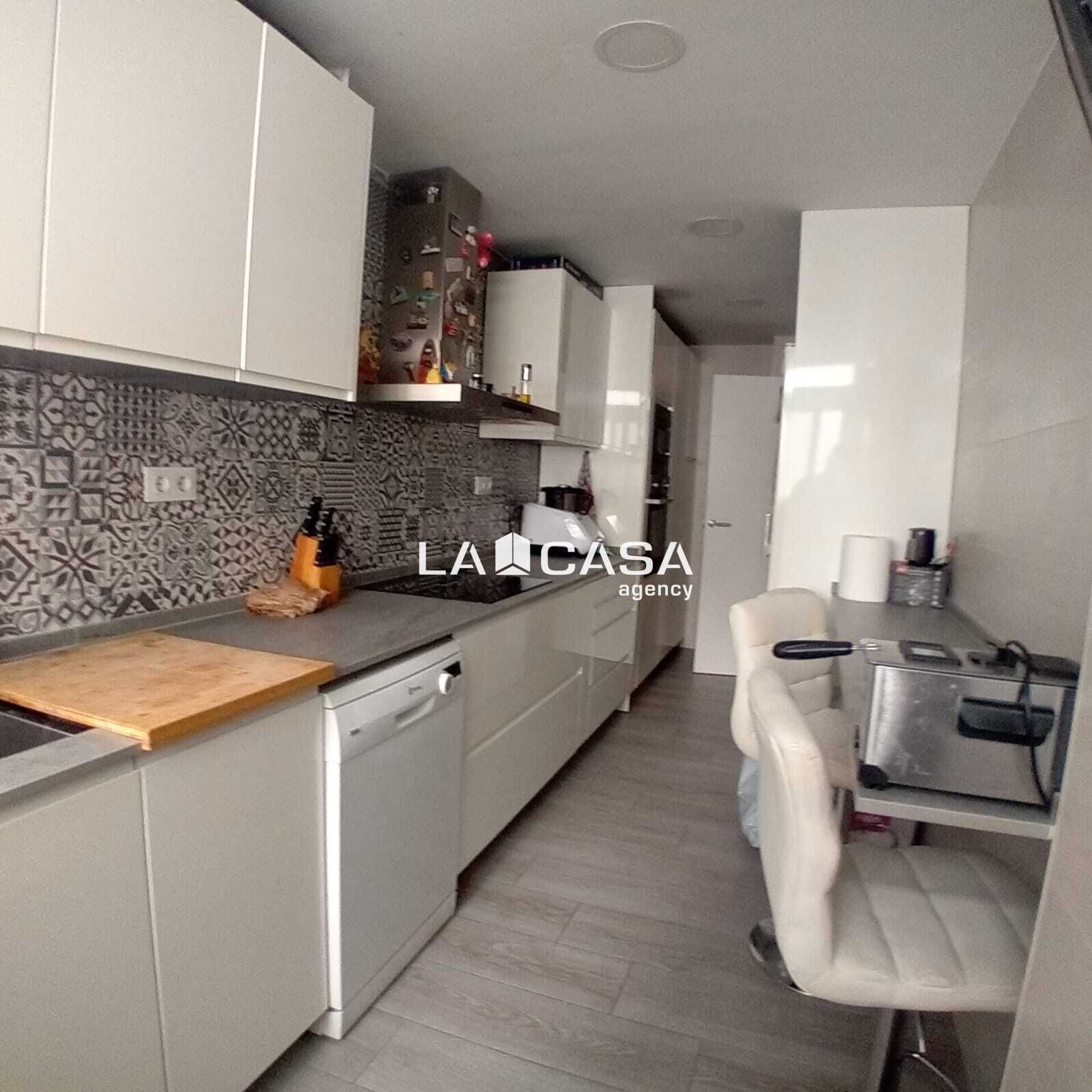 Cuina de Pis en venda en Algeciras amb Balcó