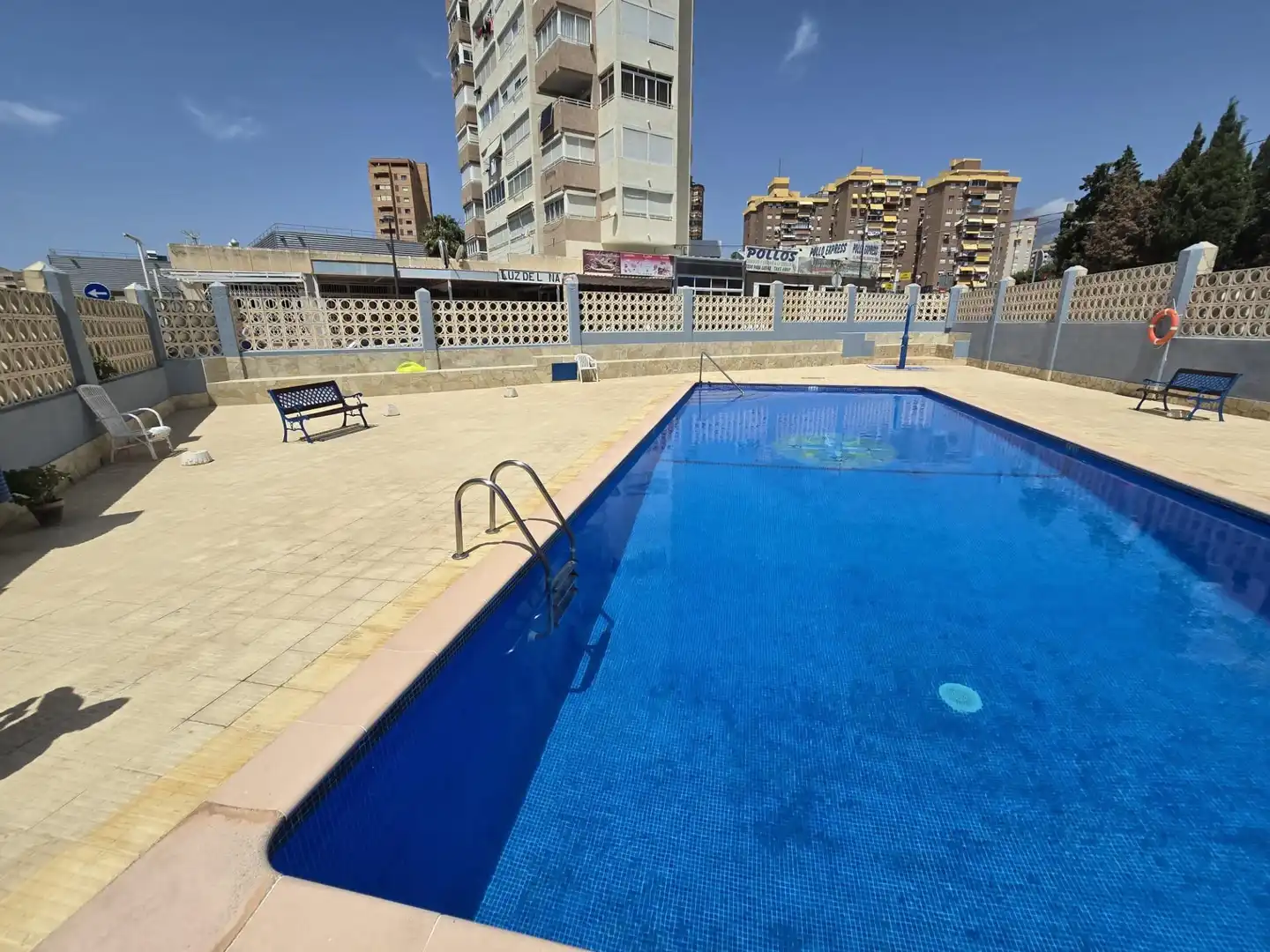 Piscina de Estudi en venda en Benidorm amb Aire condicionat, Moblat i Piscina comunitària