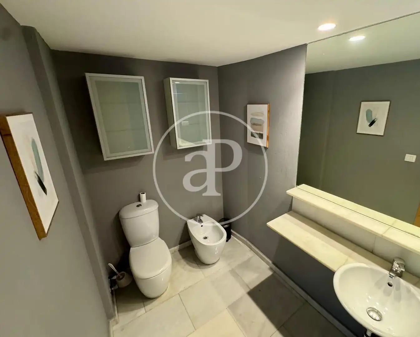 Bathroom of Duplexes for rent in Valencia  with Air Conditioner, Heating and Furnished