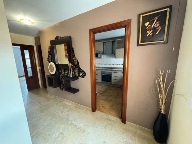 Piso en Alquiler en Calle Tejares en Parque Victoria Eugenia