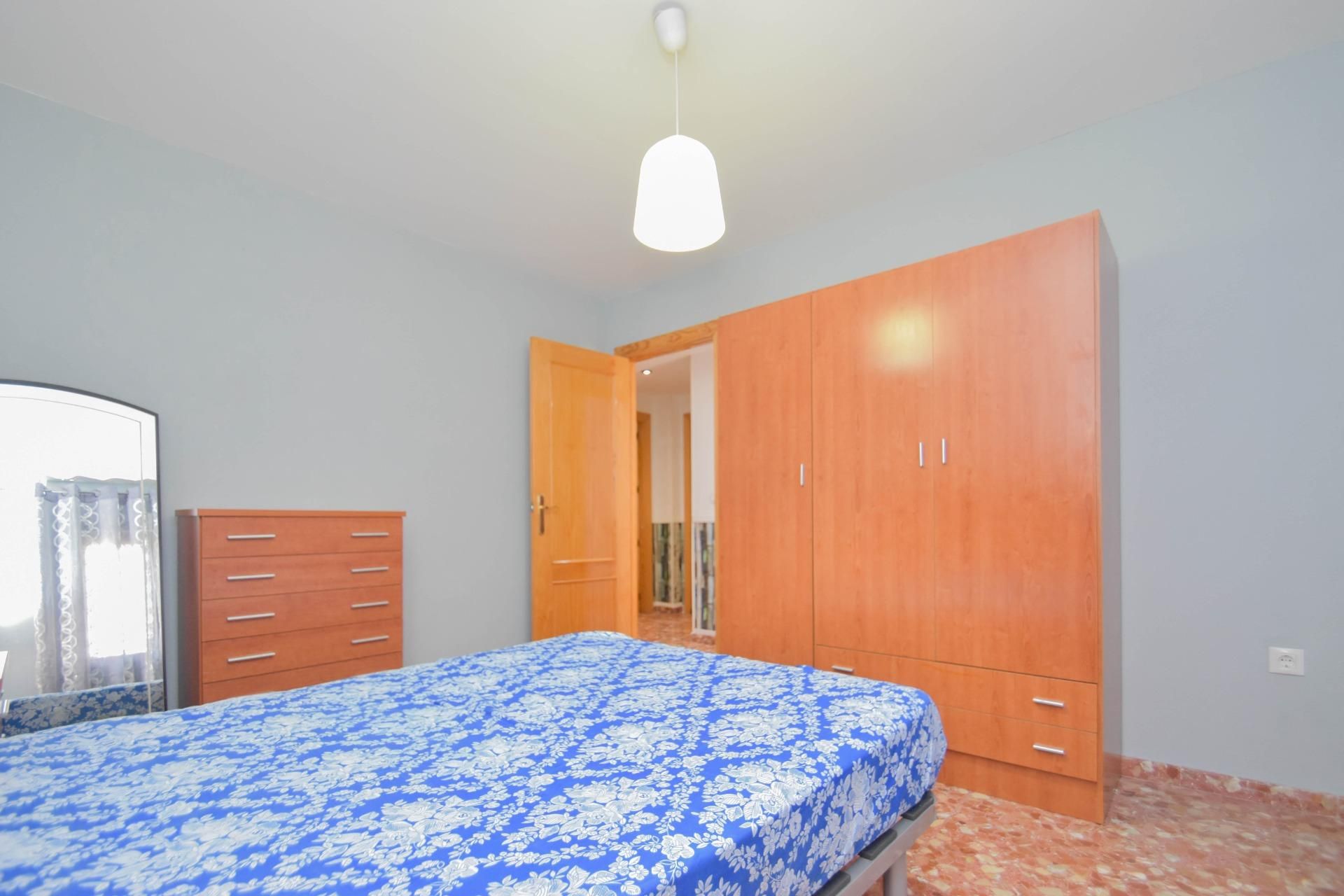 Habitación de Piso en venta en Las Gabias con Terraza y Balcón
