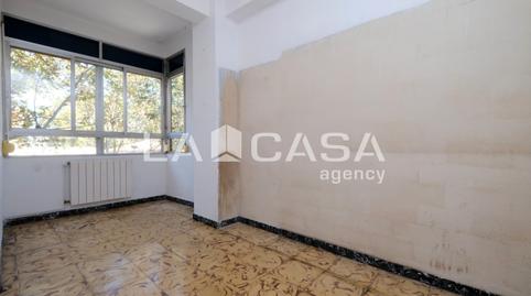 Photo 2 of Flat for sale in El Turó de la Peira, Barcelona