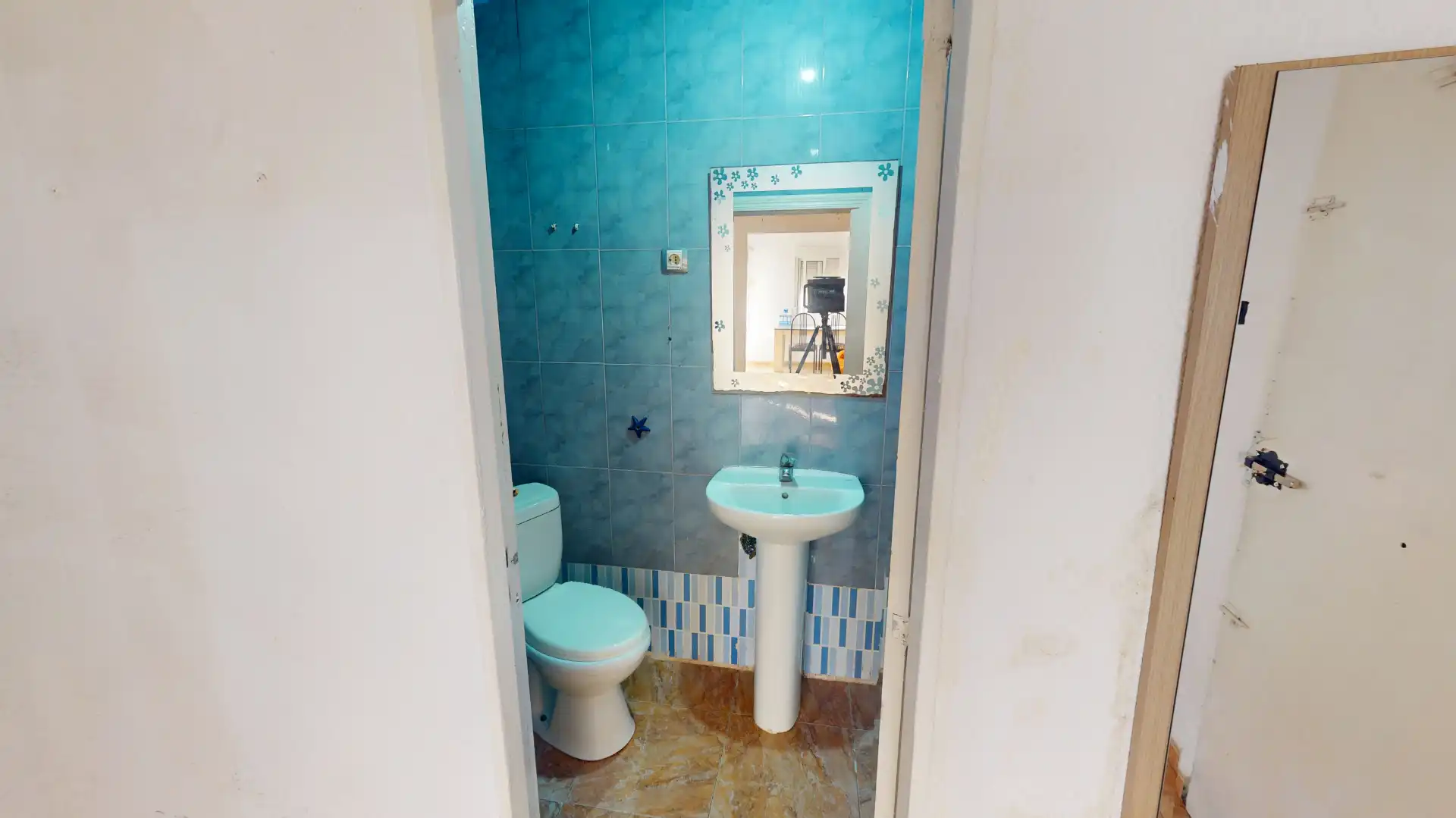 Baño de Piso en venta en Almería con Amueblado, Balcón y Alarma