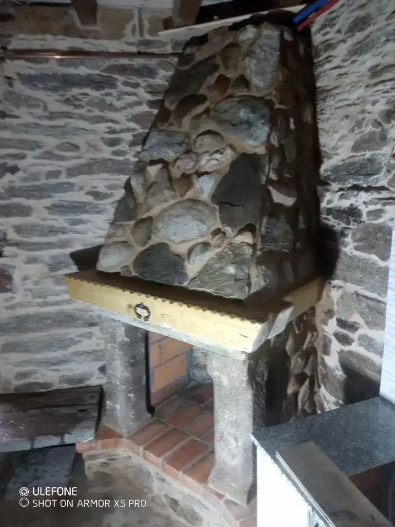 Casa adosada en venda en Boborás amb Jardí privat, Traster i Moblat
