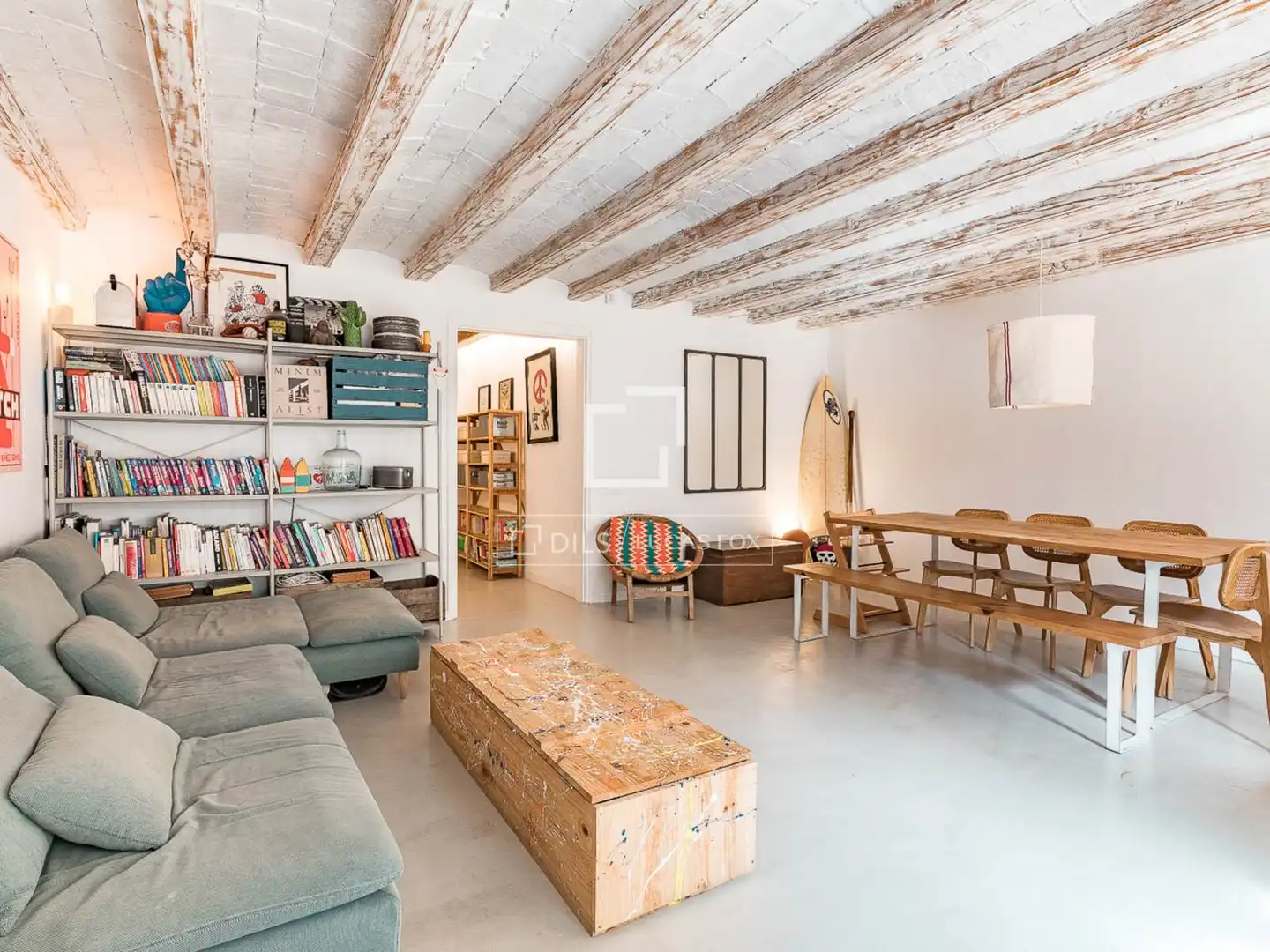 Wohnzimmer von Wohnung zum Verkauf in Barcelona mit Klimaanlage, Heizung und Terrasse