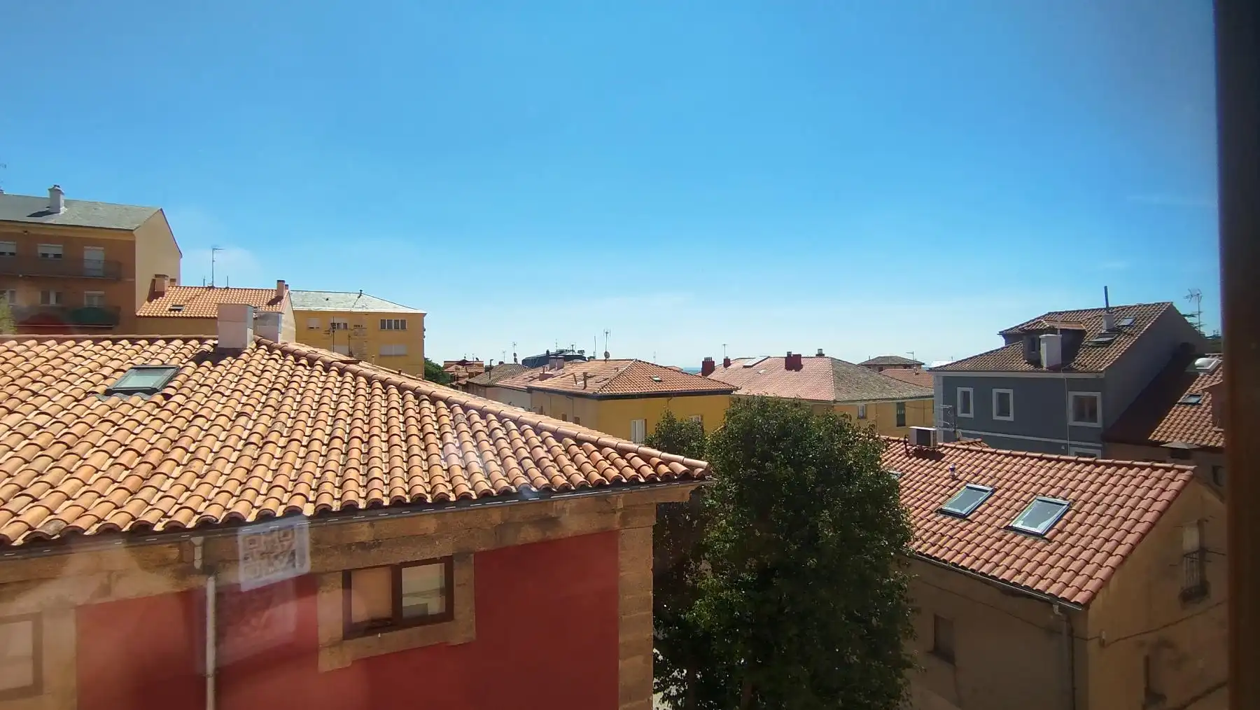 Vista exterior de Piso de alquiler en San Lorenzo de El Escorial con Calefacción y Amueblado