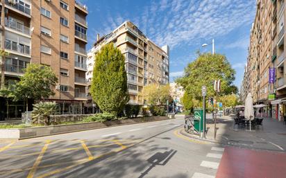 Vista exterior de Pis en venda en  Granada Capital amb Calefacció