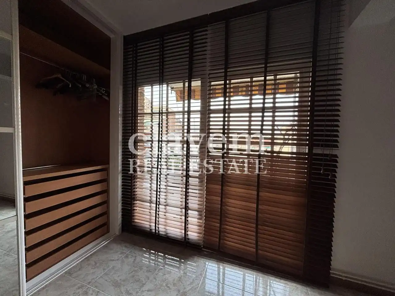 Exterior view of Flat for rent in Barcelona  with Heating, Furnished and Community pool
