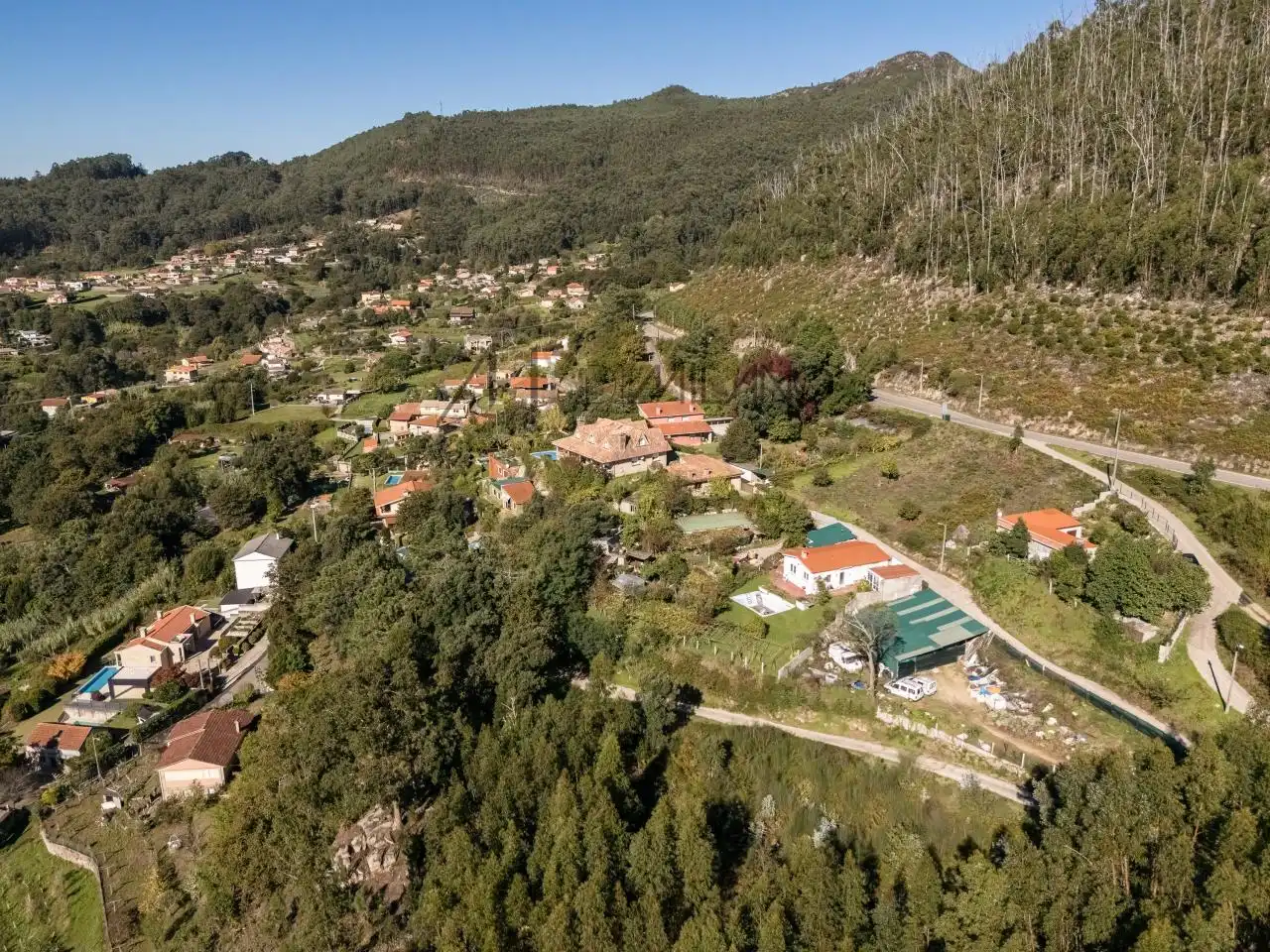 Vista exterior de Casa o xalet en venda en Nigrán amb Calefacció, Jardí privat i Terrassa