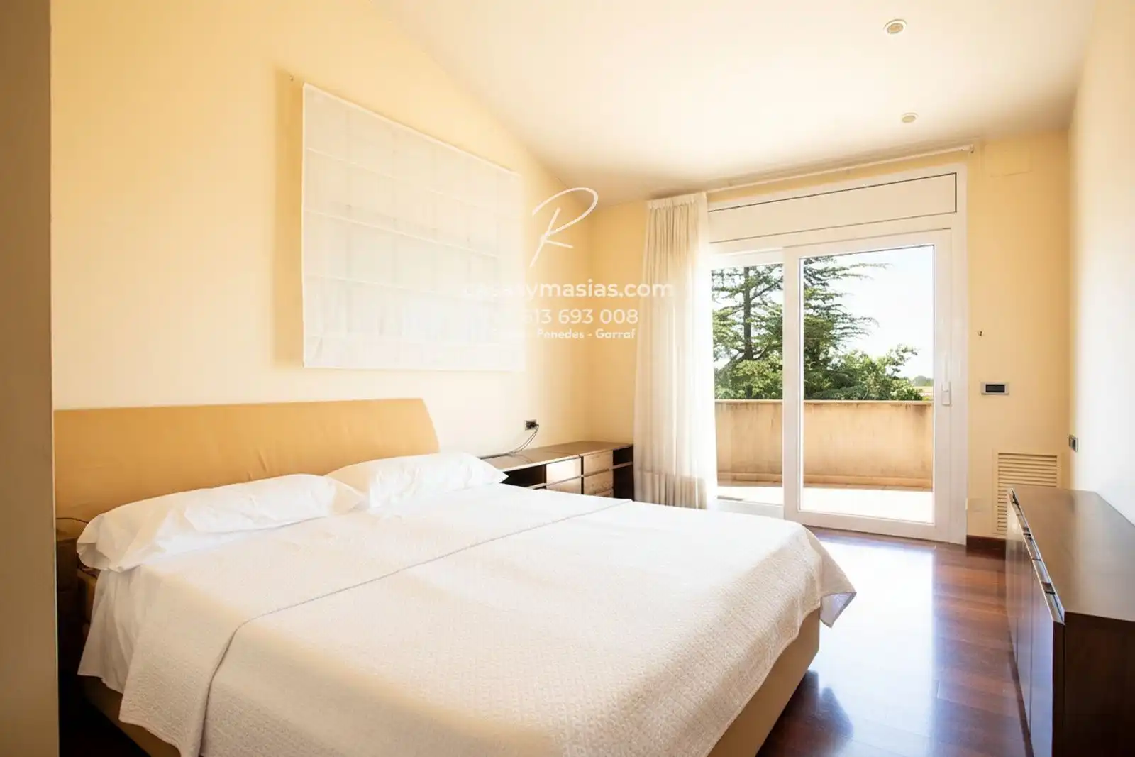 Habitación de Casa o chalet en venta en Pacs del Penedès con Aire acondicionado, Calefacción y Jardín privado