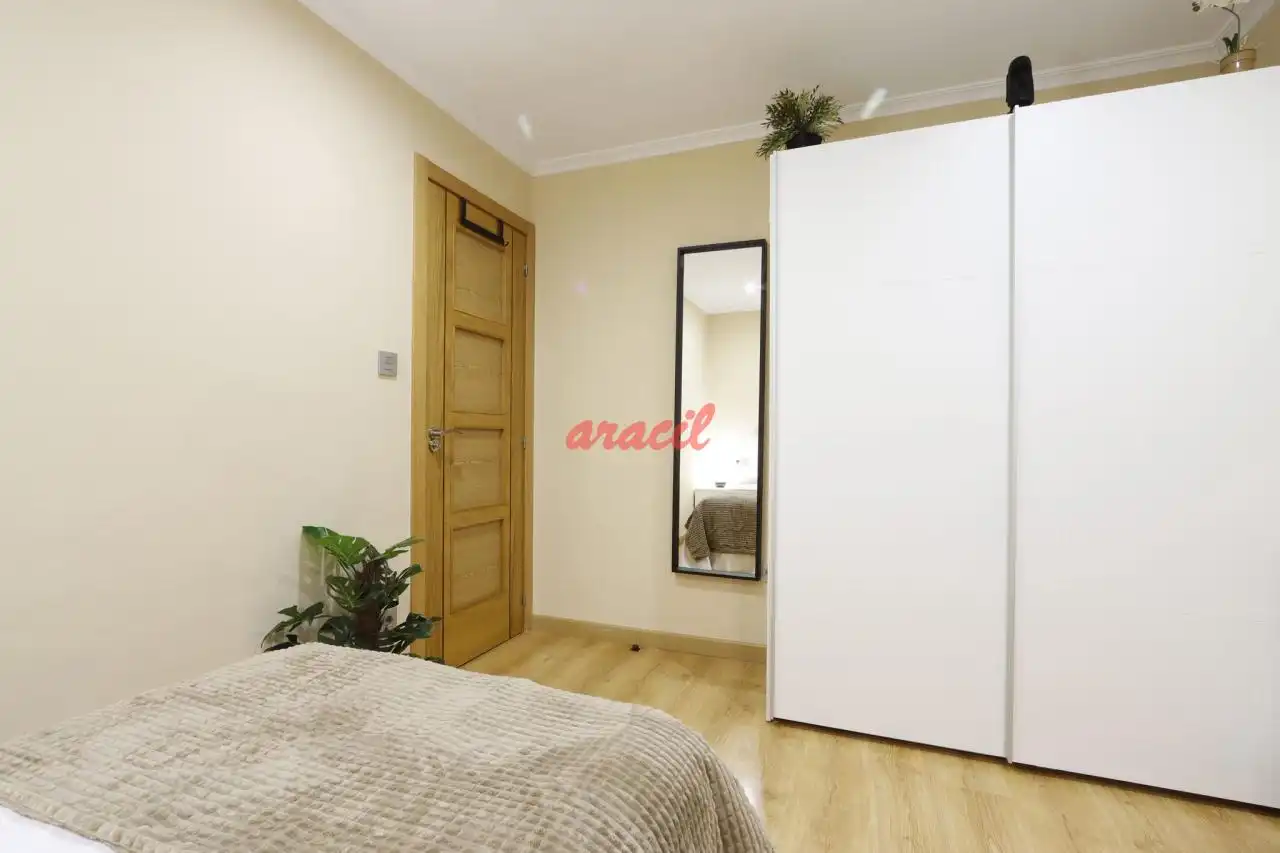 Habitación de Piso en venta en Ourense Capital  con Calefacción, Trastero y Amueblado