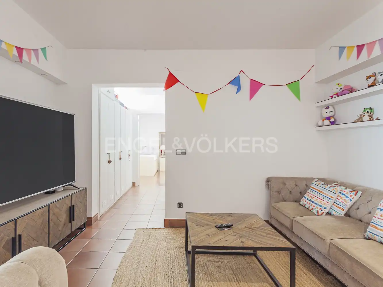 Sala d'estar de Casa o xalet en venda en Mataró amb Aire condicionat, Calefacció i Jardí privat