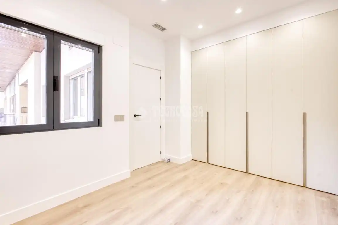 Habitación de Piso en venta en Salamanca con Aire acondicionado, Calefacción y Jardín privado