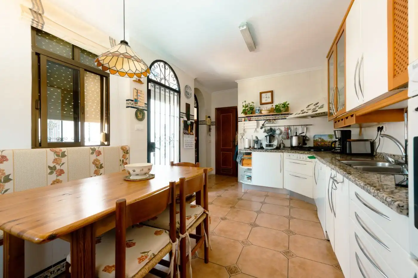 Houses for sale in Calle bartolome estaban murillo, Las Almenas