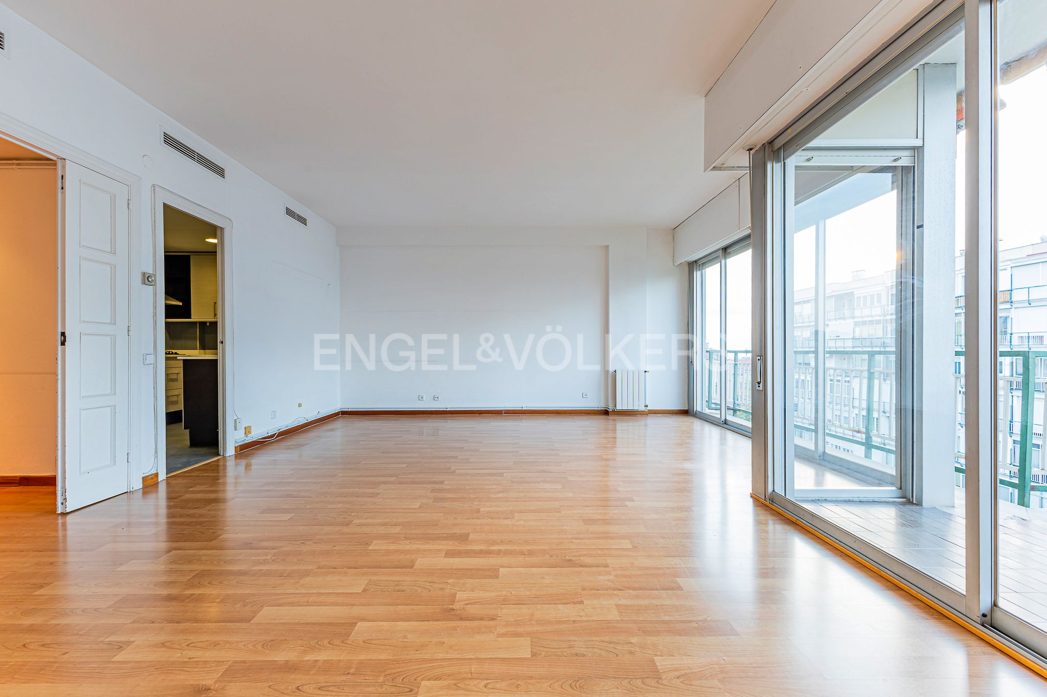 Sala d'estar de Apartament en venda en  Barcelona Capital amb Aire condicionat, Calefacció i Jardí privat