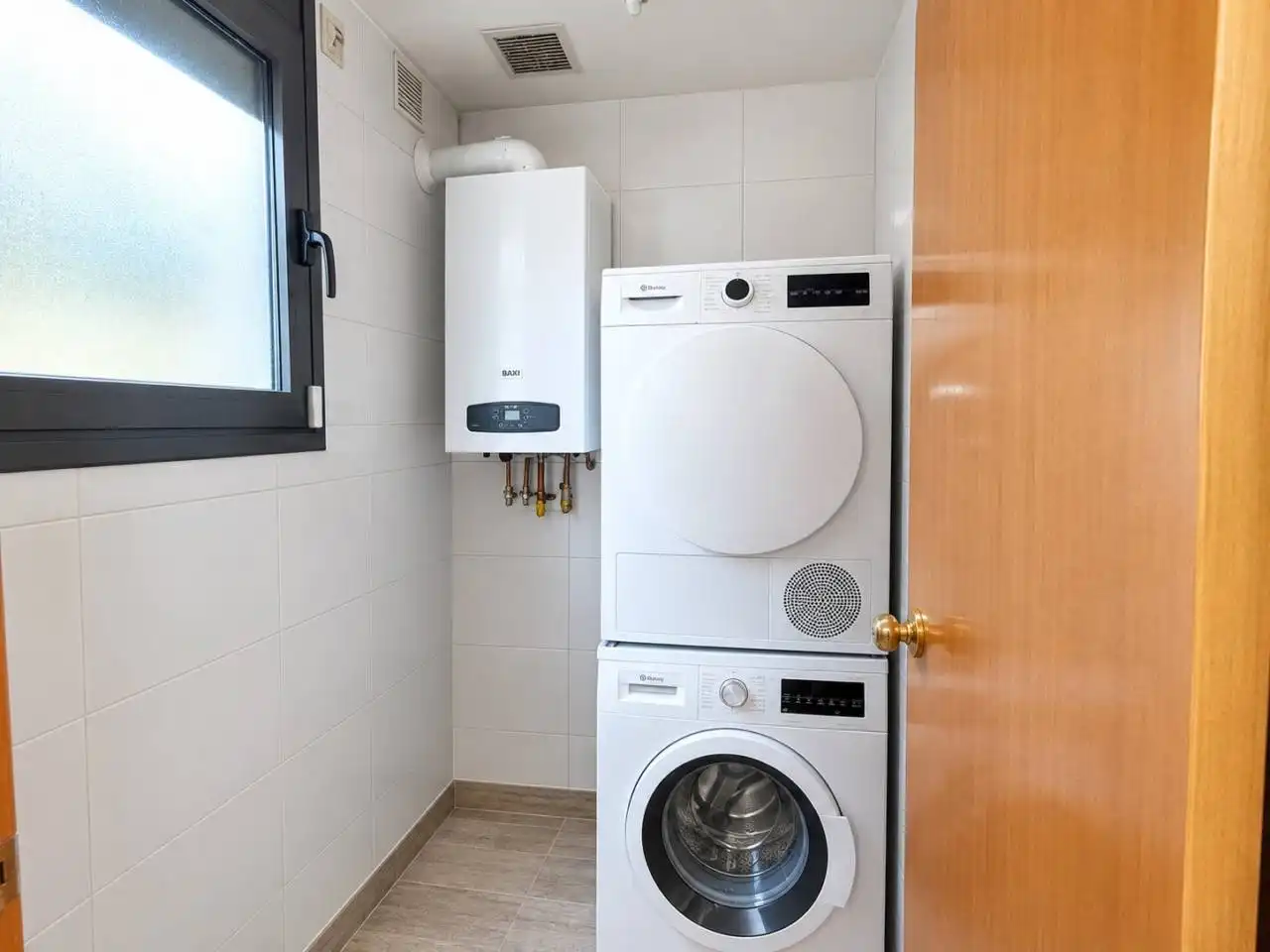 Casa aparellada amb jardí en venda a Calle Joan Coromines, imagen 39