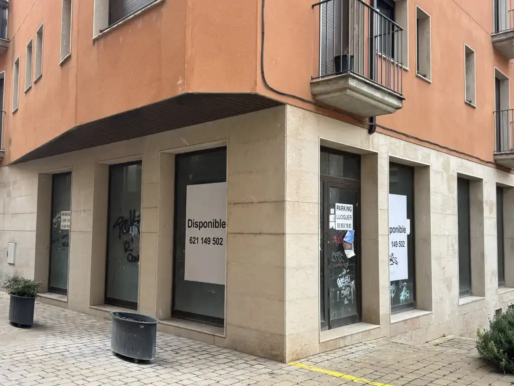 Commercial properties for sale in Sant Hipòlit de Voltregà