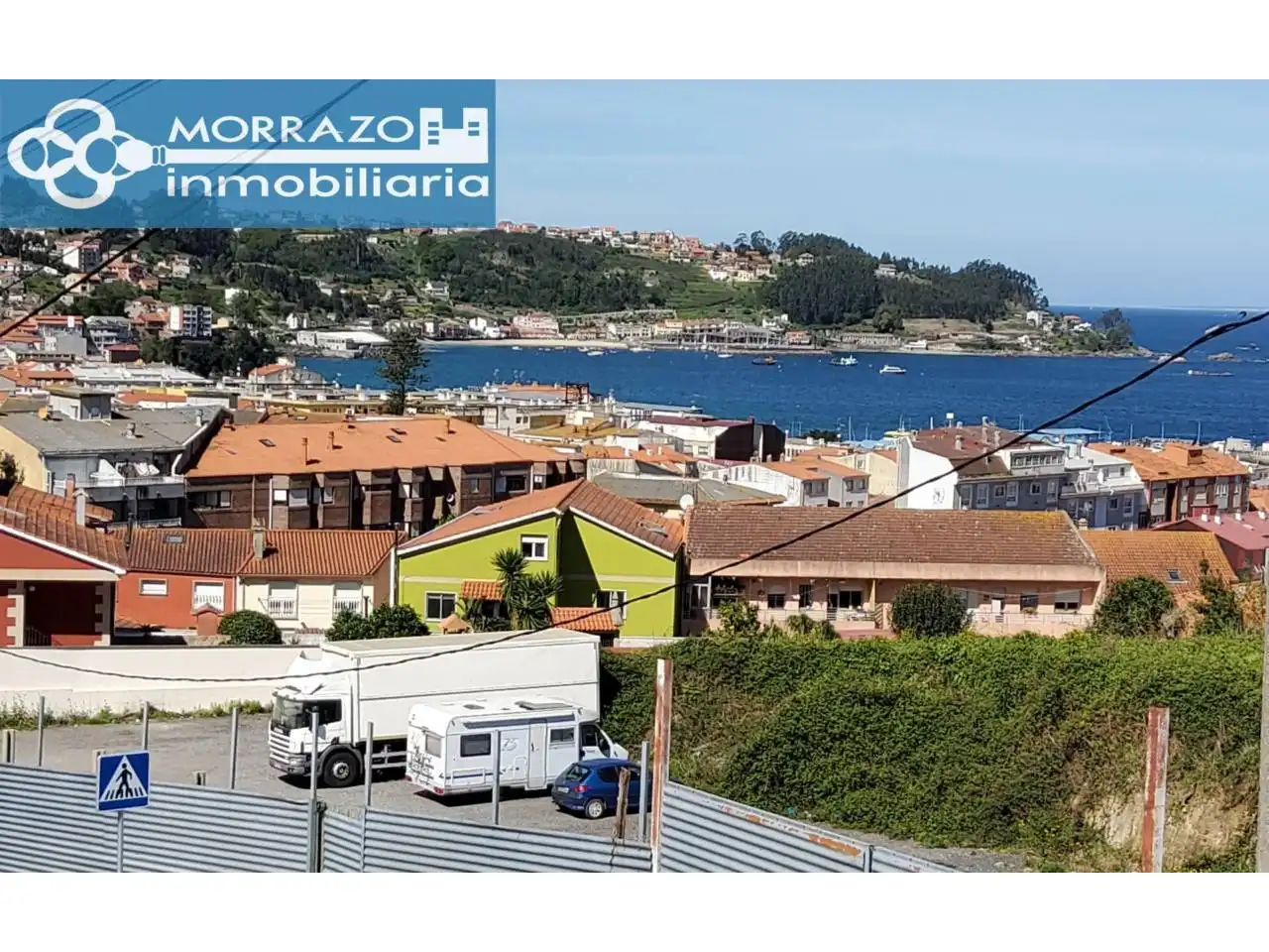 Vista exterior de Casa o xalet en venda en Bueu amb Calefacció, Parquet i Moblat