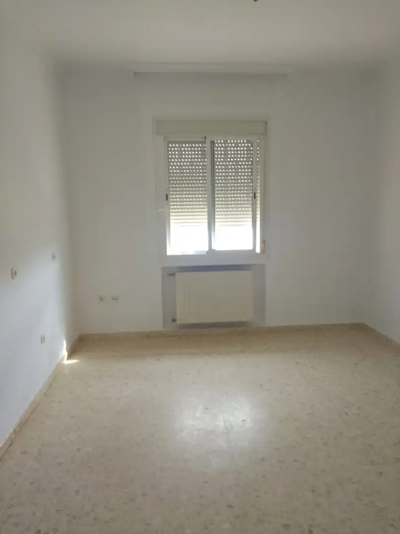 Habitación de Casa o chalet en venta en Dos Hermanas con Jardín privado, Terraza y Balcón