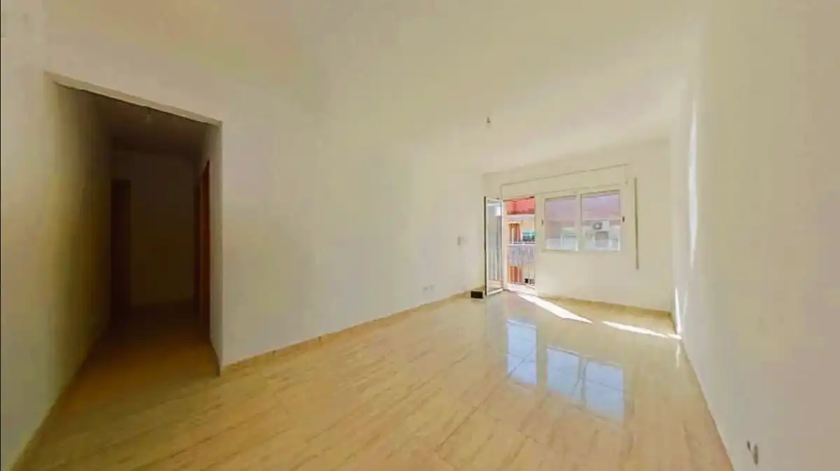 Sala d'estar de Pis en venda en El Prat de Llobregat amb Balcó