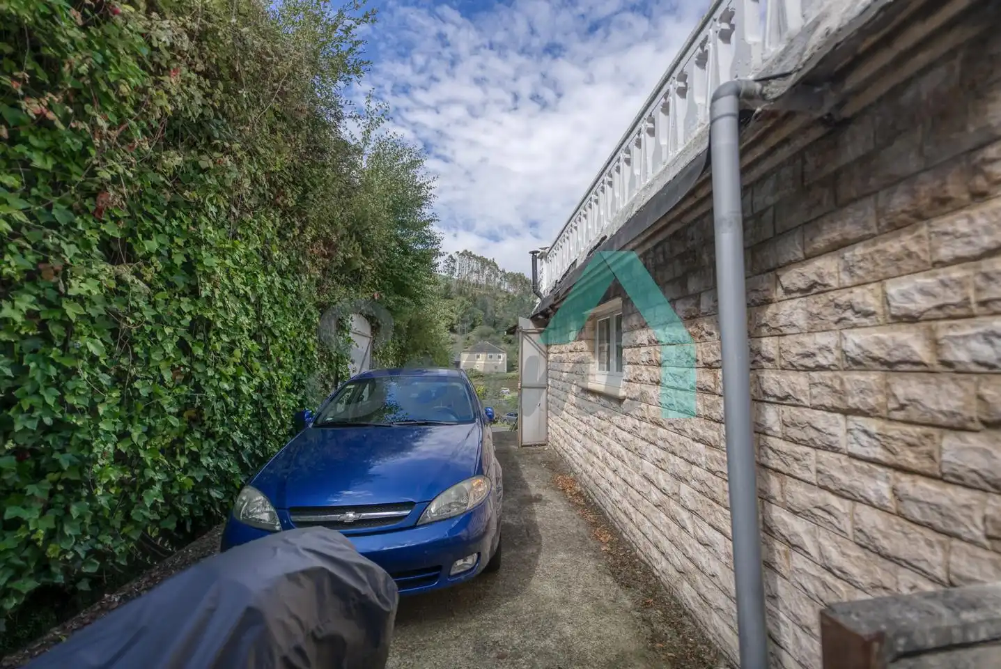 Parking of Houses for sale in Coaña  with Heating, Terrace and Furnished