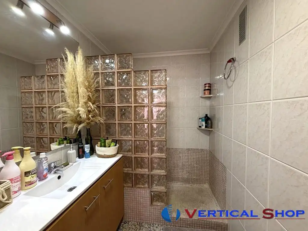 Baño de Piso en venta en Caudete