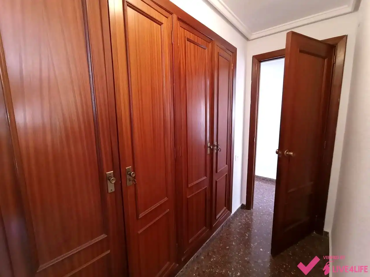 Piso de alquiler en Valencia con Aire acondicionado, Terraza y Amueblado