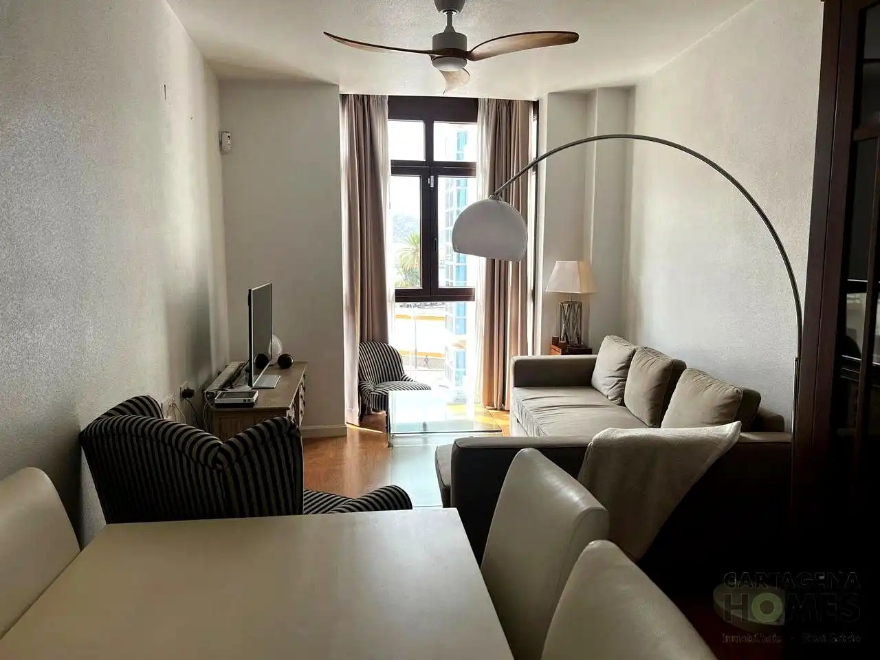Sala de estar de Piso de alquiler en Cartagena con Calefacción, Parquet y Amueblado