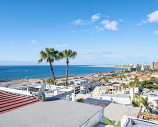 Vista exterior de Casa o xalet en venda en San Bartolomé de Tirajana amb Aire condicionat, Calefacció i Jardí privat