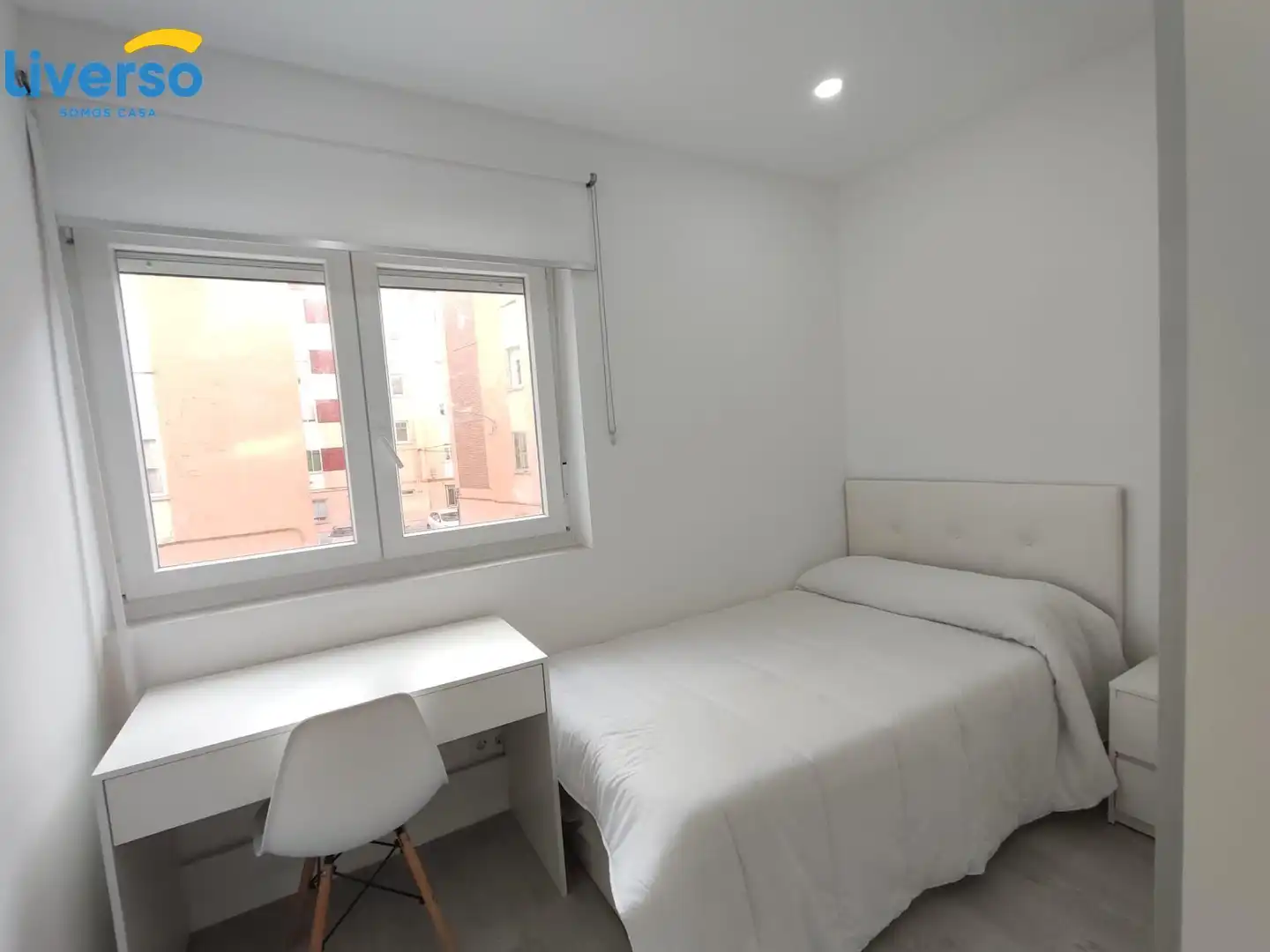 Bedroom of Flat for share in Burgos  with Furnished and Balcony