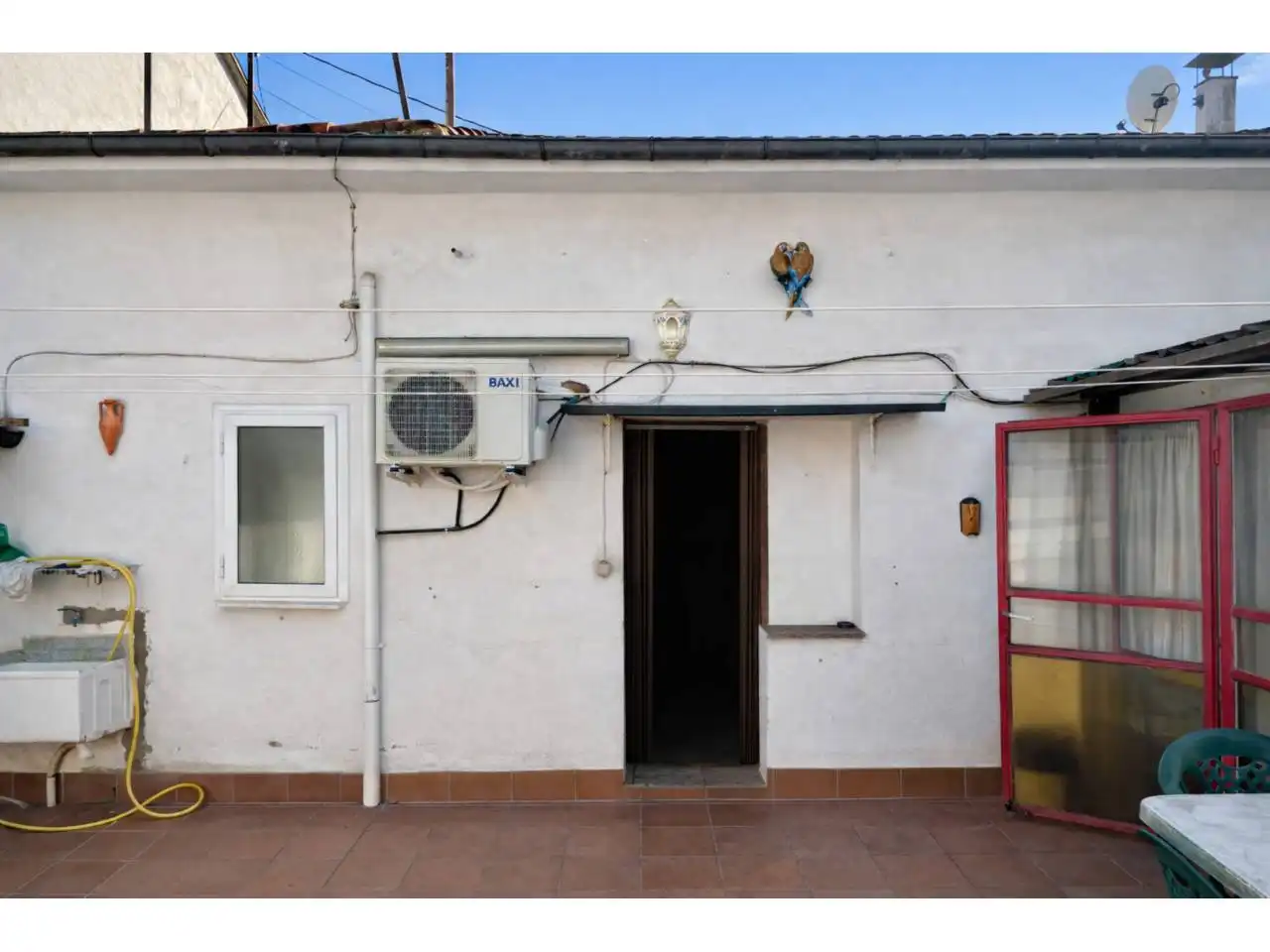 Vista exterior de Casa adosada en venta en Olot con Calefacción, Jardín privado y Terraza
