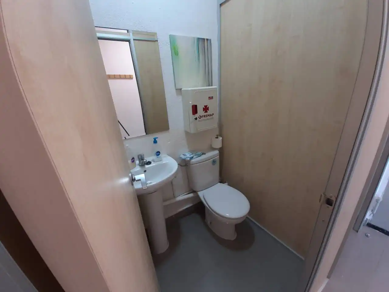 Badezimmer von Grundstücke zur Miete in Fuenlabrada